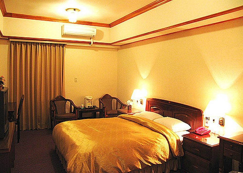 Sin Fu Business Hotel Tajcshung Kültér fotó